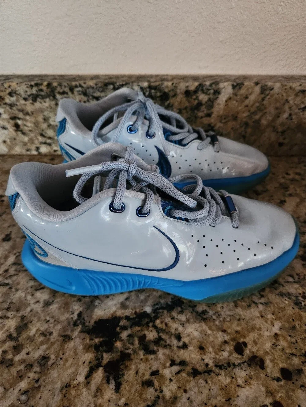 Nike LeBron 21 “Diver” GS Youth Size 4Y White Blue FV1210-400
